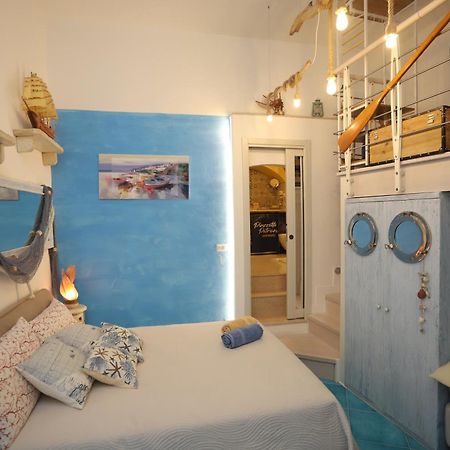 Piazzetta Petrone Apartments + Parking Vieste Kültér fotó