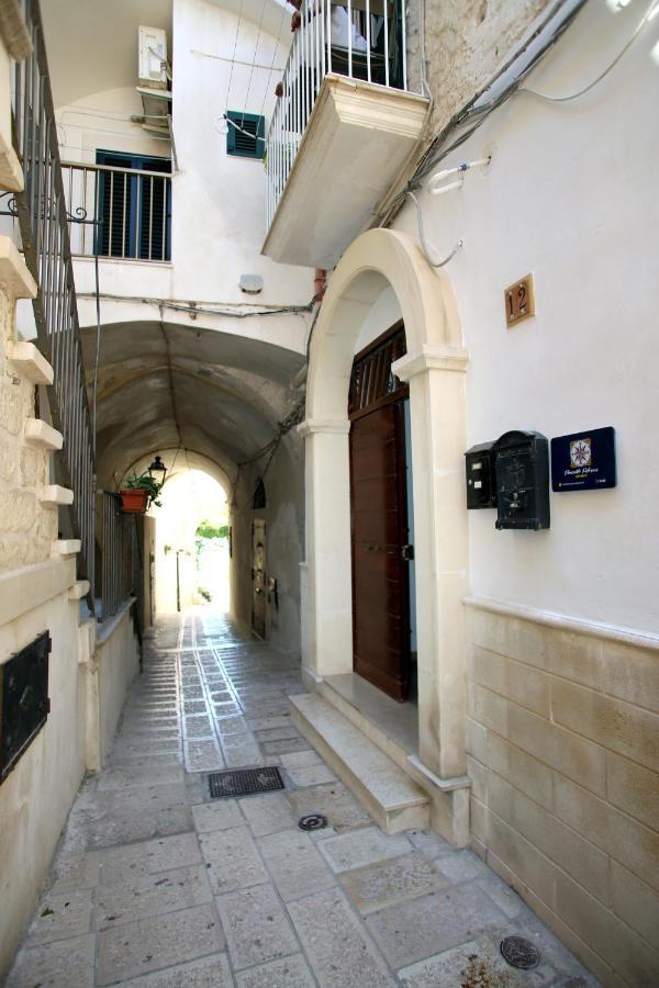 Piazzetta Petrone Apartments + Parking Vieste Kültér fotó