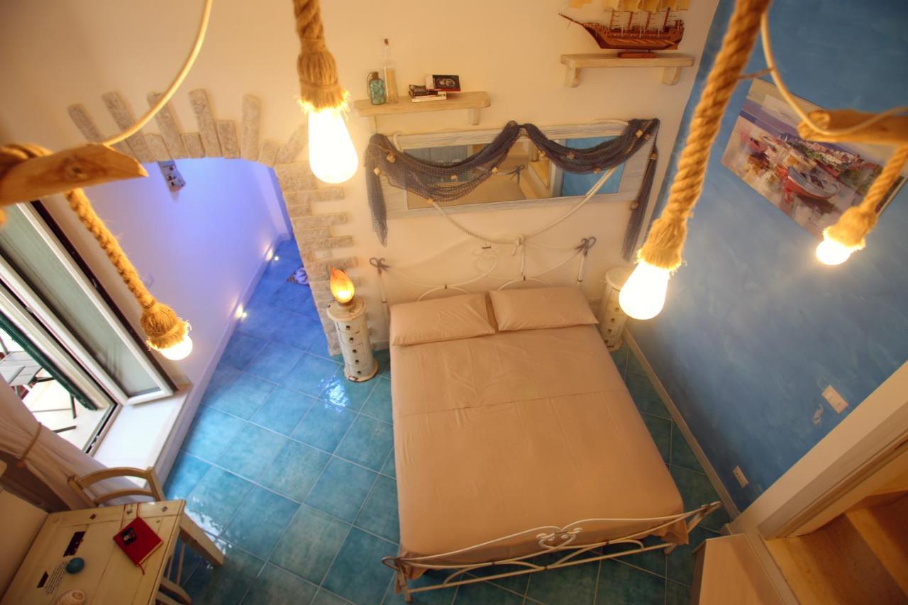 Piazzetta Petrone Apartments + Parking Vieste Kültér fotó