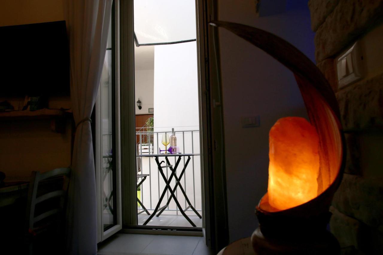 Piazzetta Petrone Apartments + Parking Vieste Kültér fotó